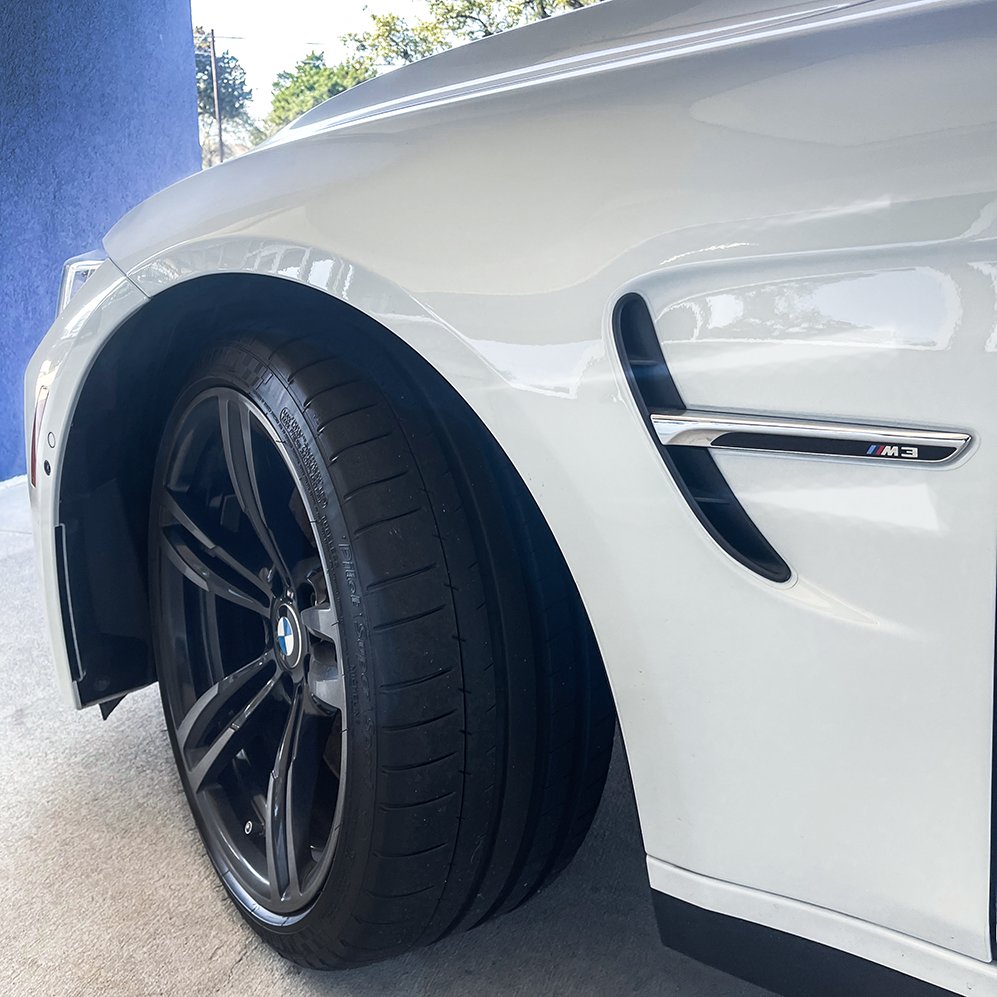 M3 package pulls you in with its captivating style. Shop this BMW today —applesi.com/used/BMW/2018-…