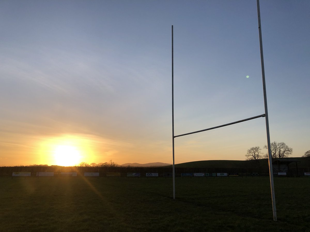 The sun sets on a tough day on the road as we lose 0-31 to @StewartryRugby Sirens. All the hosts points coming in the first half. Thanks to our hosts for the post match hospitality.