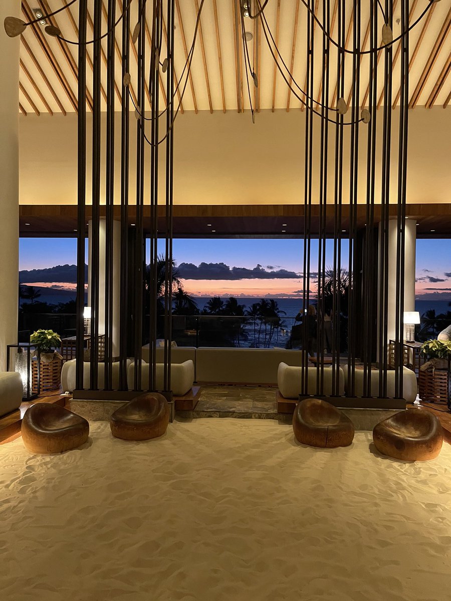 _LifeWithEric's tweet image. Highlights from our Hawaii 775 trip🌊 Relaxed and refreshed for all new content for #LifeWithEric