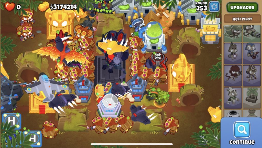 wizardlywaffles's tweet photo. not even two people can beat bloons goat 🥱 @yameiteews https://t.co/87lLaHudaN
