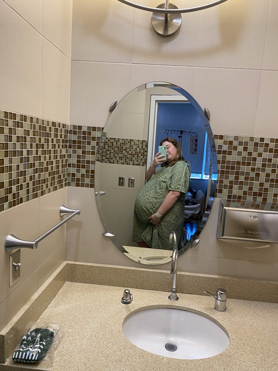 kierstenbrunn's tweet photo. The last baby bump picture you took, the day your baby was born and your baby now ♡ https://t.co/iCgCWIeu4e