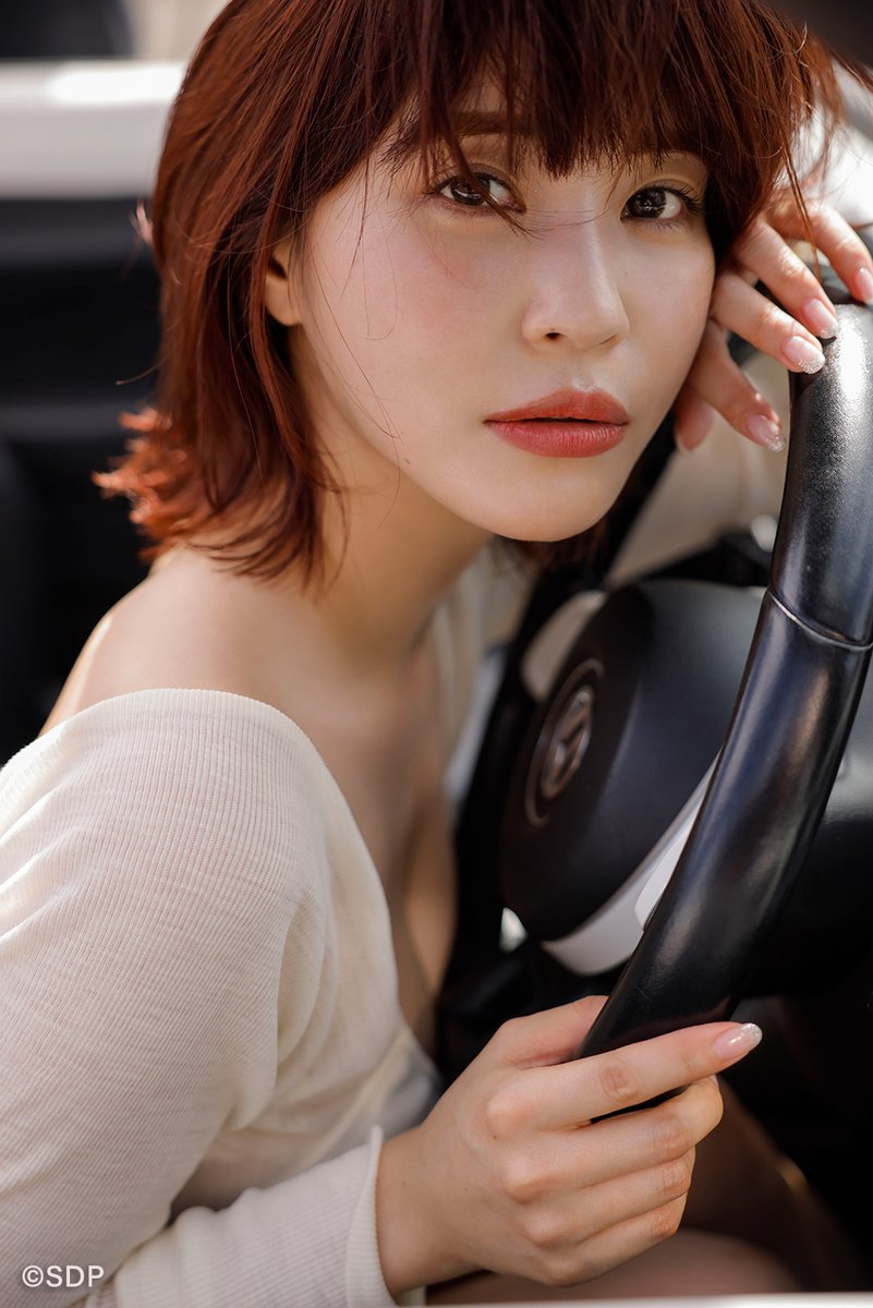 岸明日香 アニバーサリー写真集『Culmination』 2022年3月14日(月)発売