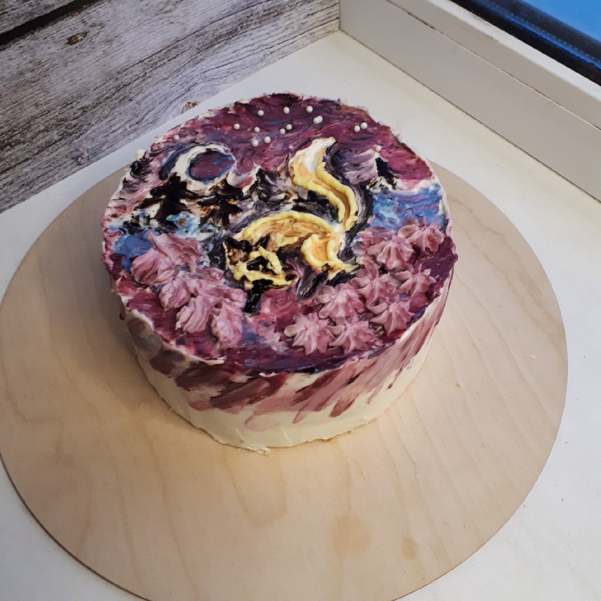 RosesTangled's tweet photo. Pumpkin cake with image of fox
#nft #nftcake #nftbakery #nftartist #nftcommunity https://t.co/QQSl8Gp0ll