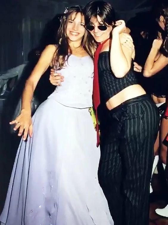 rebeldewaybaes's tweet image. 