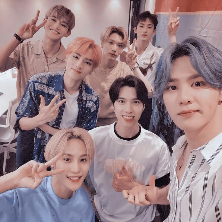 winscIoud's tweet photo. happy anniversary wayv <3 i'm not gonna wish anything about how the future will be, i just wish the 7 of you all are doing fine now! love to the fullest, still💖

#WayV_3rdAnniversary @WayV_official https://t.co/qEHPrfxQx4