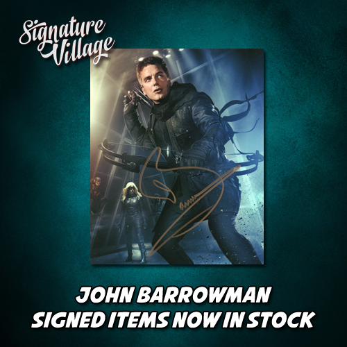 SignsVillage's tweet photo. The Dark Archer or our Captain?! 🏹

A number of items signed by the wonderful John Barrowman have been added to our listings including stock from Arrow and Torchwood! 💙

https://t.co/aZI4GCU2wx https://t.co/mNCsWiuCyQ