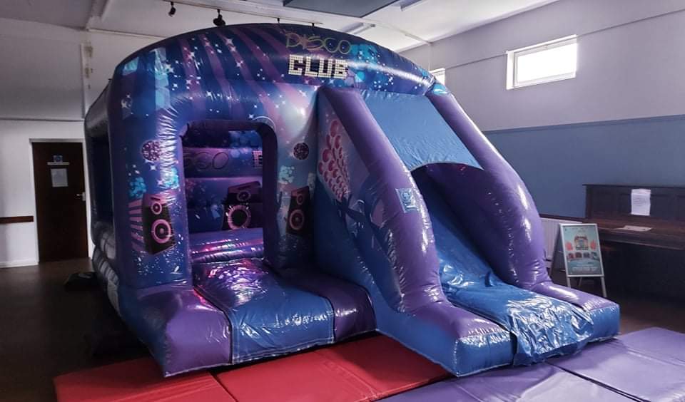 grand_castles's tweet photo. Grand Castles are your 1st choice for bouncy castles and party packages around Louth, Mablethorpe and the Lincolnshire Wolds and Coast. We have something for all ages and budgets on our website along with availability checker and easy online booking. 
🌐 https://t.co/lpREVk1cMg https://t.co/KHkJwSbKKo