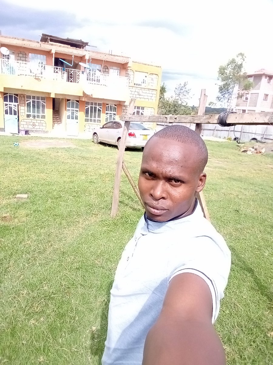 deno0072's tweet photo. it's a sunny day,,,,, https://t.co/FVjDcLxRAm