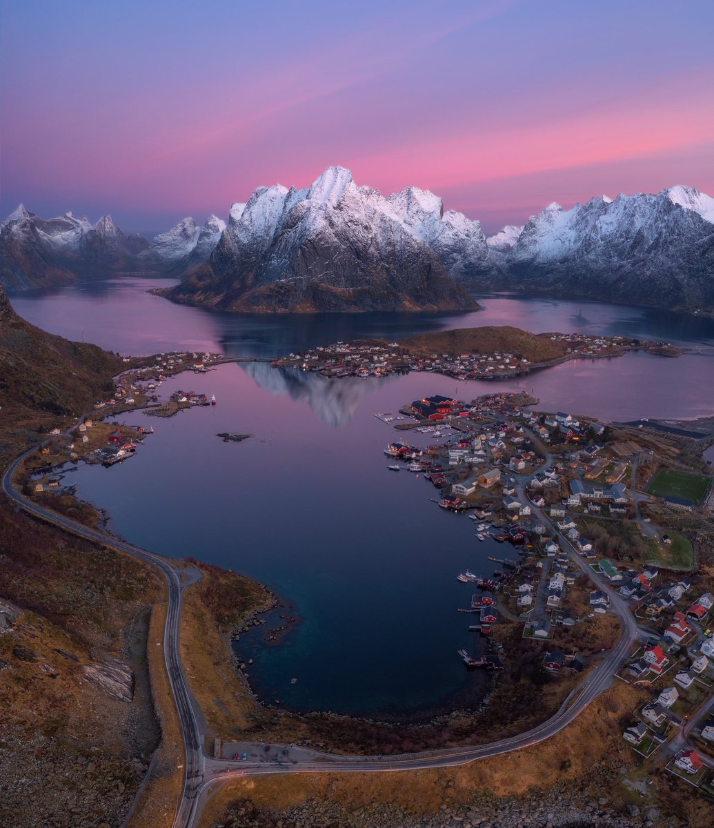 AndersonSabas's tweet photo. Norway from above. 
#Norway #photography #landscapephotography https://t.co/njuNBpcQdD