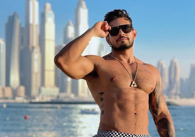 RPGULTIMATES's tweet photo. »★« Conner Joseph Kent »★«

Idade: 30 anos 
User: @KENTC0NN3R 
Kryptoniano com poderes sobre humanos e adora um biscoito https://t.co/VGMico9AeK