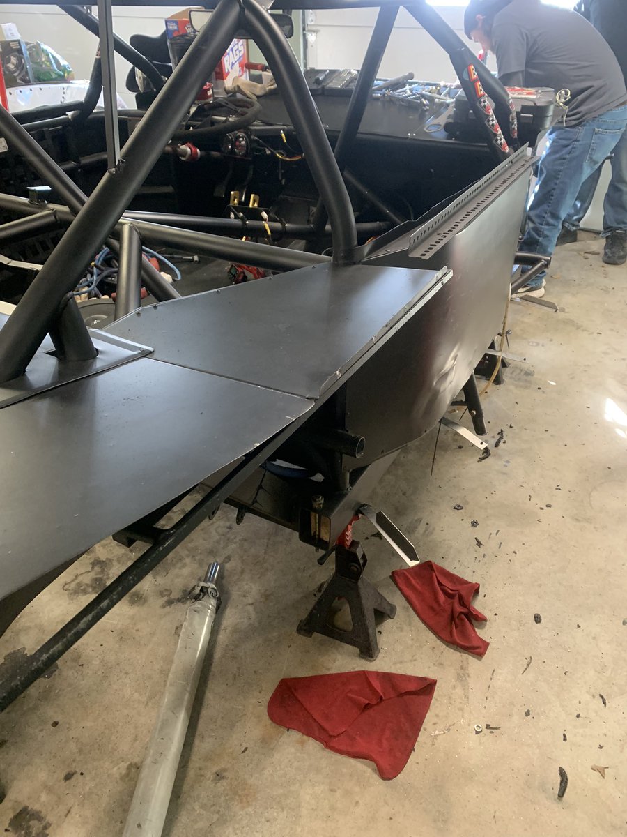 Metalhead77666's tweet photo. It’s been a few months and despite the cold we got the engine pulled out of the Street Stock to prep for this coming season at Stafford Speedway then after called it a day. So excited for 2022,our 3rd full time season at Stafford 
#streetstock #MyTrackMyRoots https://t.co/2k4xbM4y05