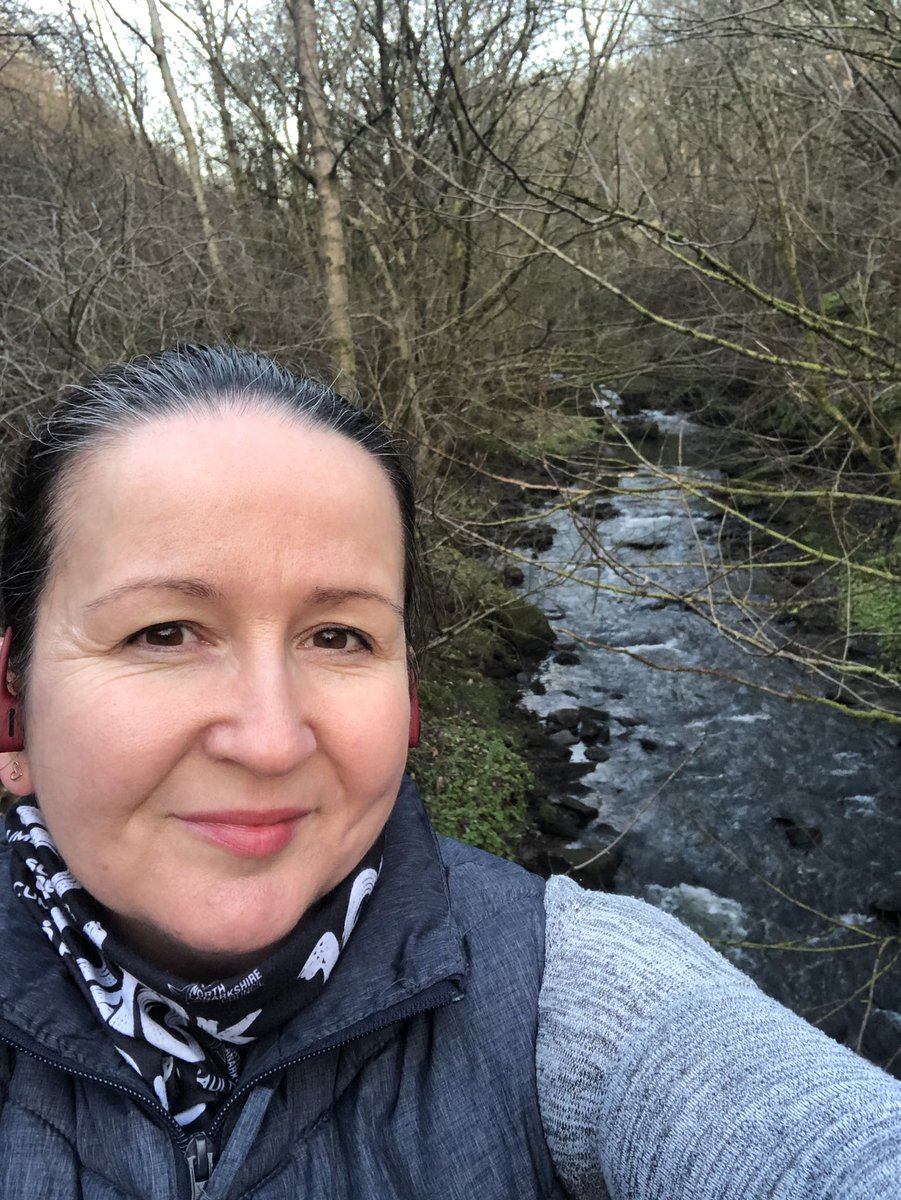 CATSCOTLAND's tweet photo. My Sunday local sunny walk. A wee bit cold but it is Scotland after all.😊🏴󠁧󠁢󠁳󠁣󠁴󠁿 Loving the winter colours around me,still so pretty. 🌳🍃🍂❤️🏴󠁧󠁢󠁳󠁣󠁴󠁿#Scotland @MyPeakChallenge #MPC2022 https://t.co/GrY0MBmcQO