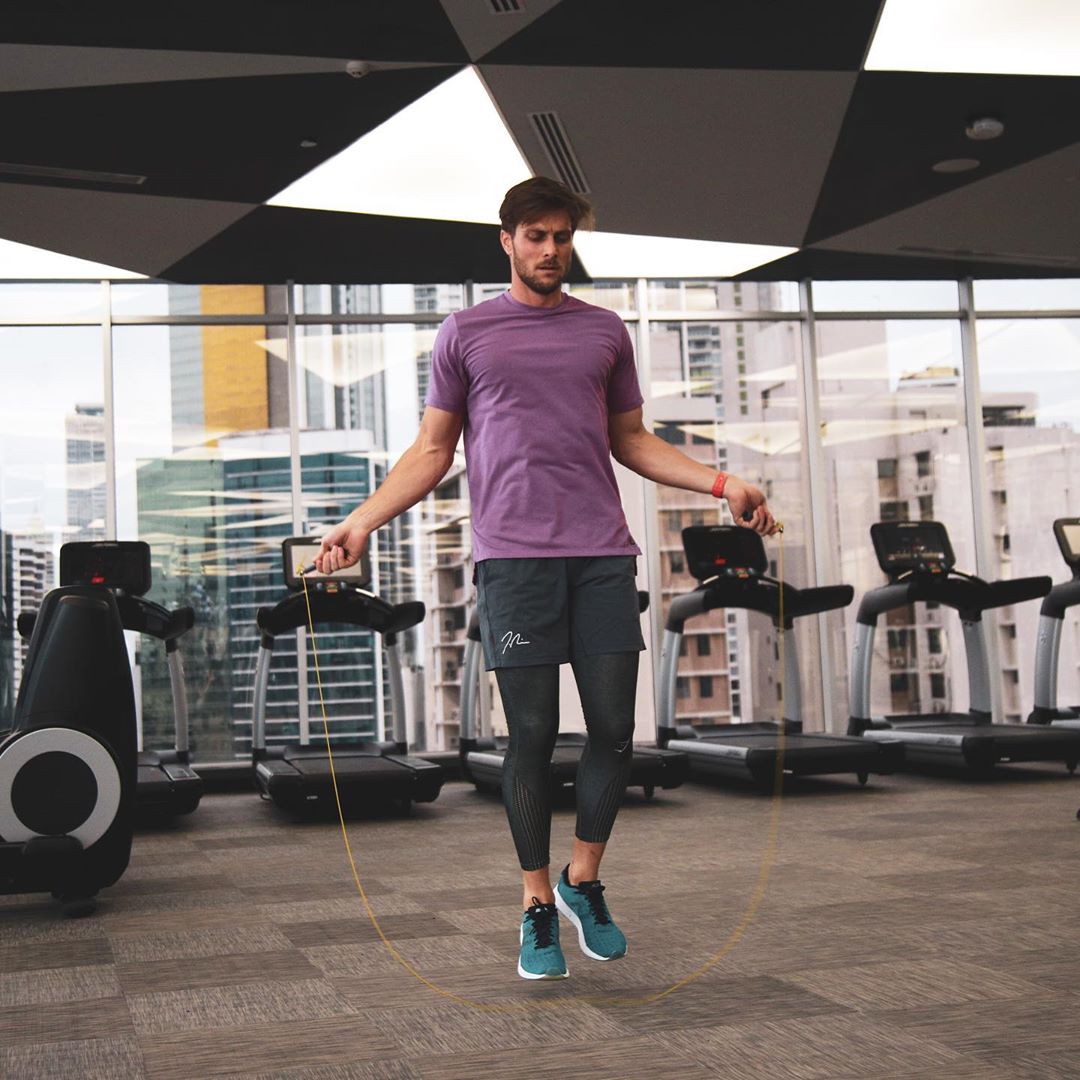 W_Panama's tweet photo. Stay electric and keep your body in shape at FIT. 💪🏼

📷 @taylorrice.life https://t.co/nsXBICt4Ls