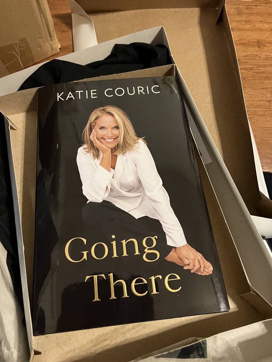 duanemollet's tweet photo. Thanks @katiecouric for a terrific read!!! #sogood https://t.co/fskT7oh8hJ
