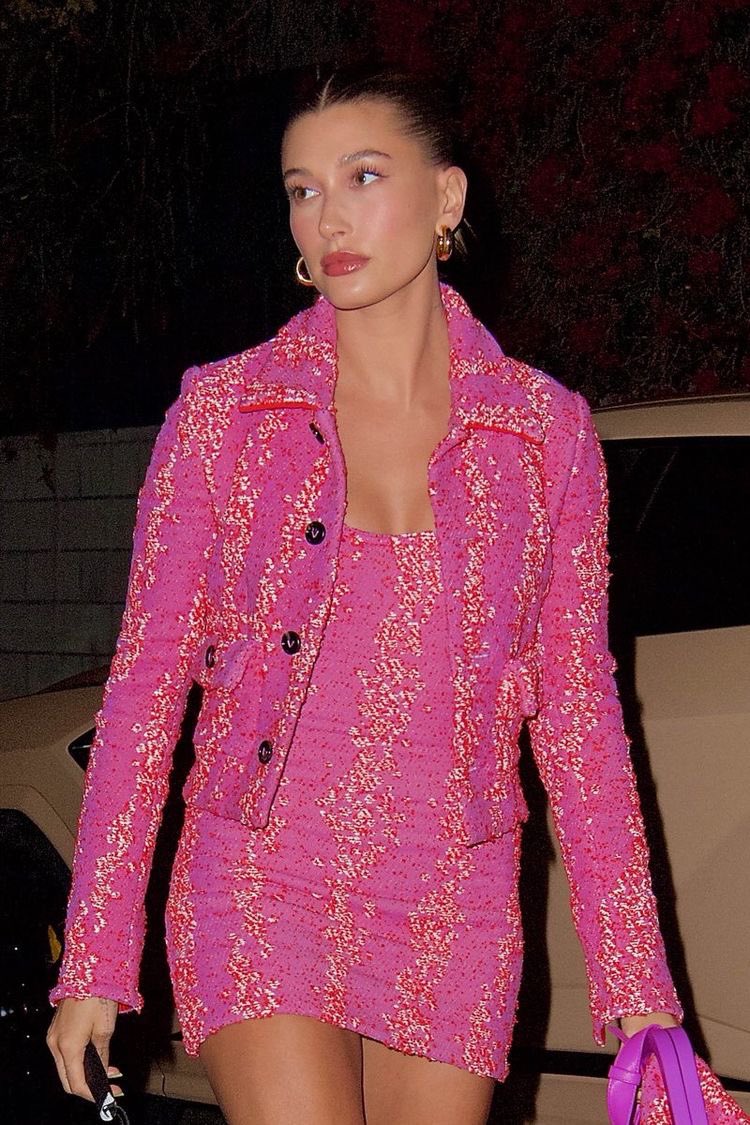 JAILEYSWRLD's tweet photo. Hailey Bieber 💖 https://t.co/7PruucUmND