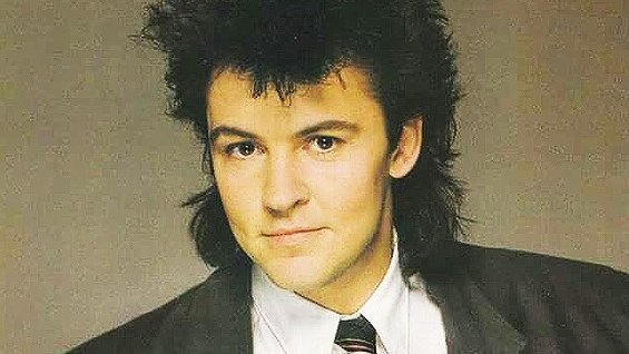 Happy birthday PAUL YOUNG!
(January 17, 1956) 
