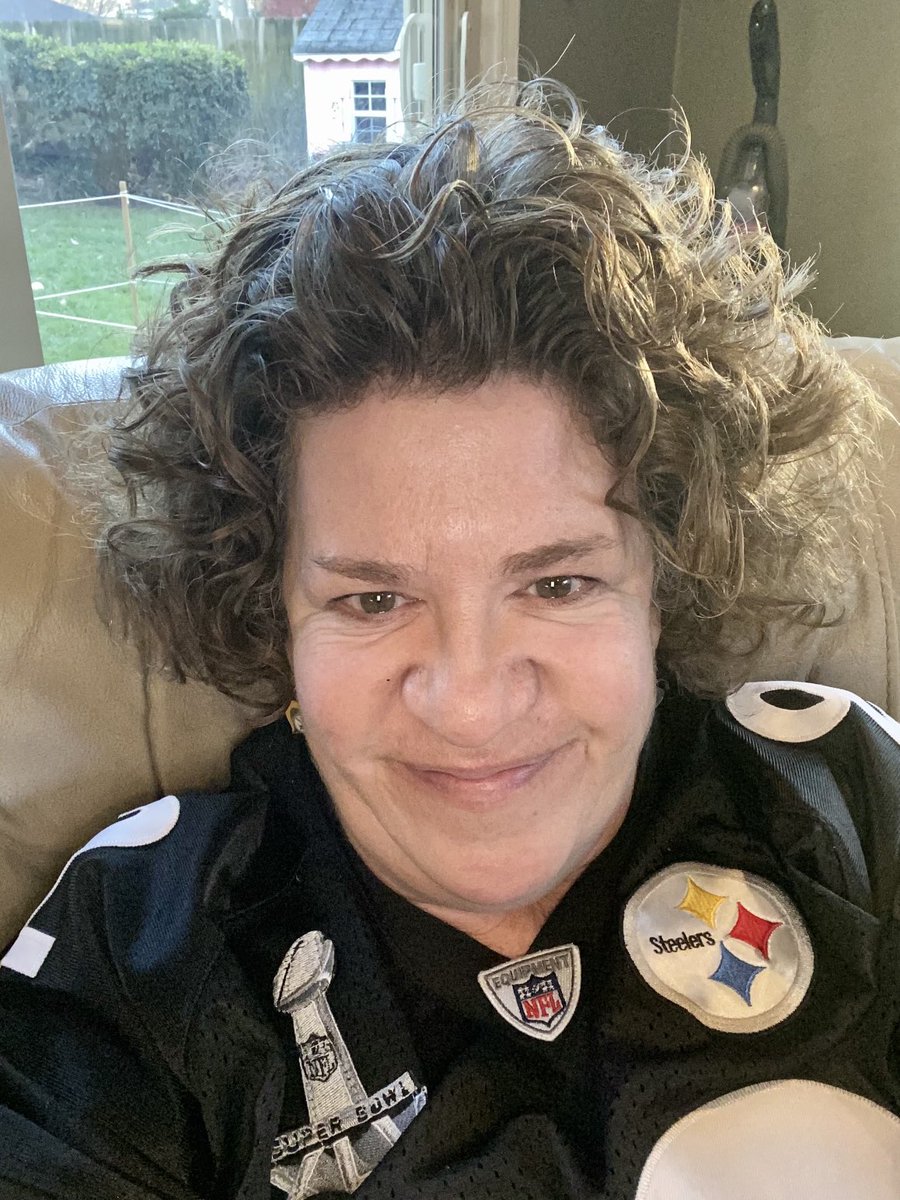 marietculver's tweet photo. 100% Hopeful #HereWeGo #PittsburghNative 🏈🖤💛 @steelers @SteeIerNation https://t.co/5g189XcGjF