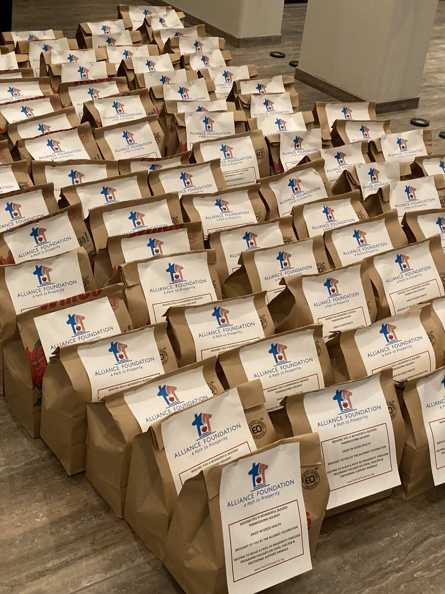 Alliance_501c3's tweet image. Over the Thanksgiving &amp;amp; Christmas Holiday months we distributed over 250 meal and gift bags to those in need. If possible please go to our website to learn more on how you can help. AllianceCharity.org