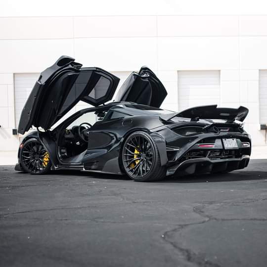 AutoHub_'s tweet photo. McLaren 720S https://t.co/0OcYZilqv6