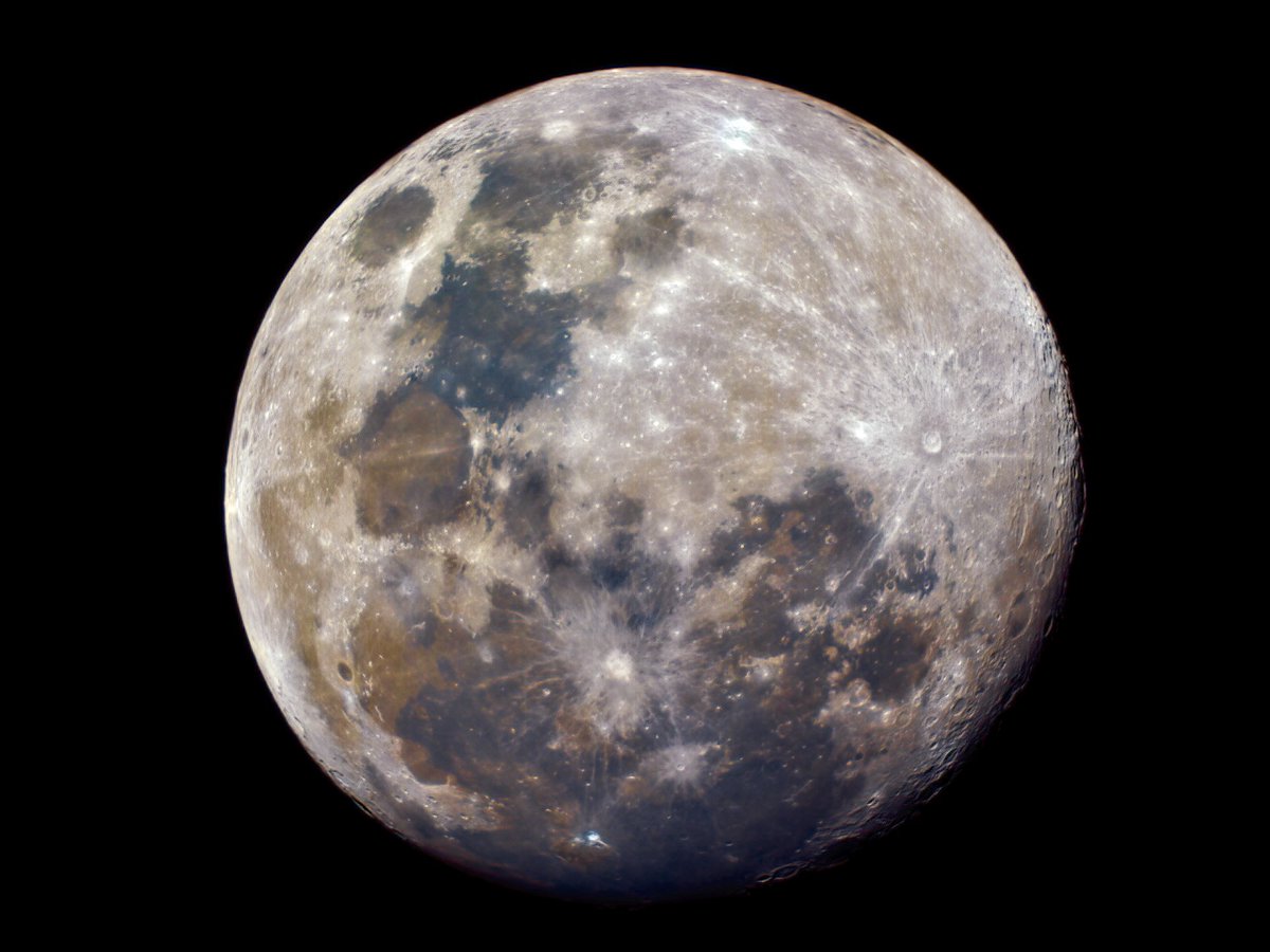 Astrodb3's tweet photo. Took a little more time and #overprocessed this #mineralmoon some more. @zwoasi 120mc @ExploreSci ed80 apo. Best 30% of 1k frames. https://t.co/8M6YGTgGOR