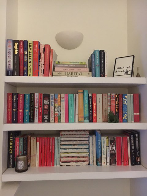 New bookshelves 😍📚 #shelfiesunday