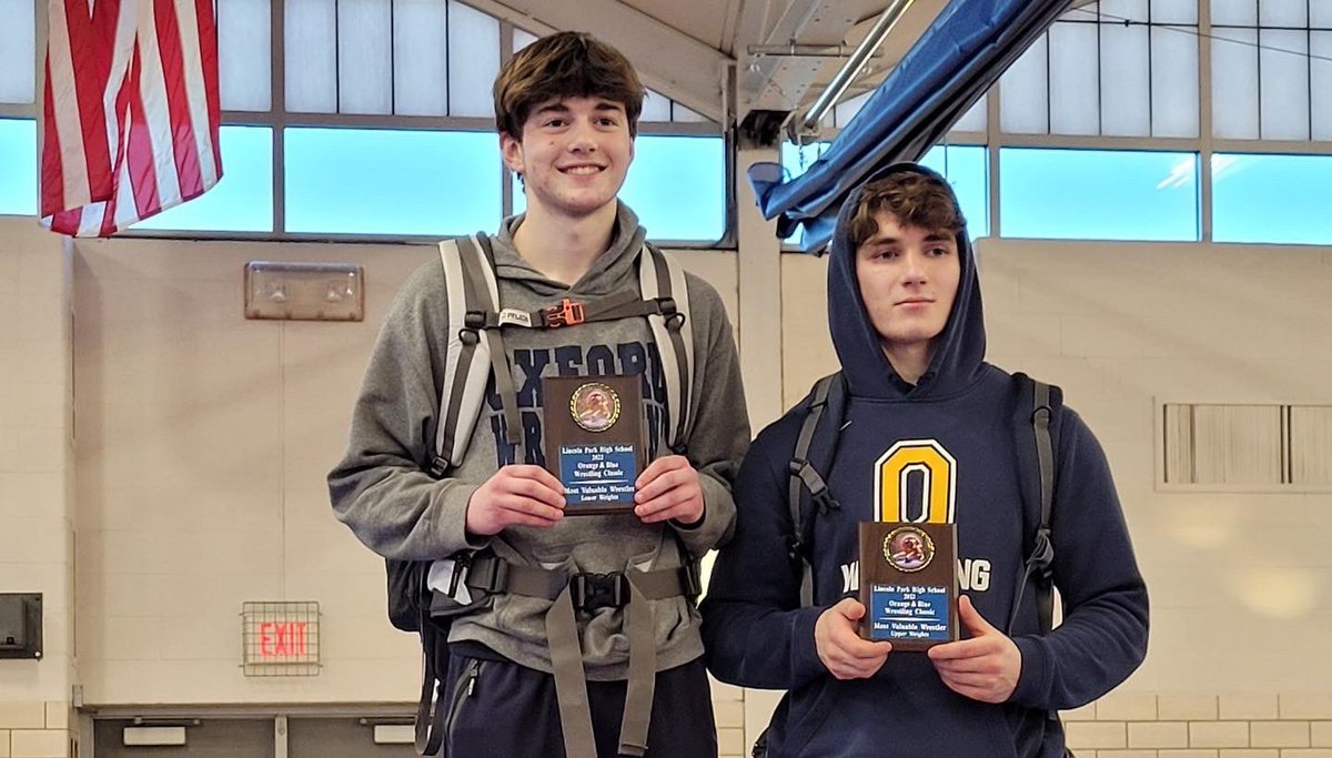 OxfrdWrstlng's tweet photo. 7 Champions, 12 Placers, Smith Brothers win Lower and Upper Weight MVPs, Team Title, and 1 fantastic family. #Bluebloods HONOR https://t.co/lpsZTCoDLR