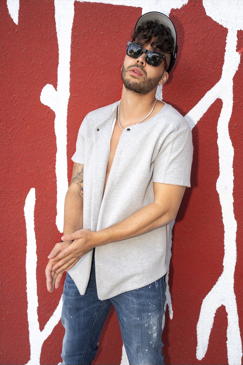 PrinceRoyce's tweet photo. Ven que yo Te Espero https://t.co/POJH4deLEc