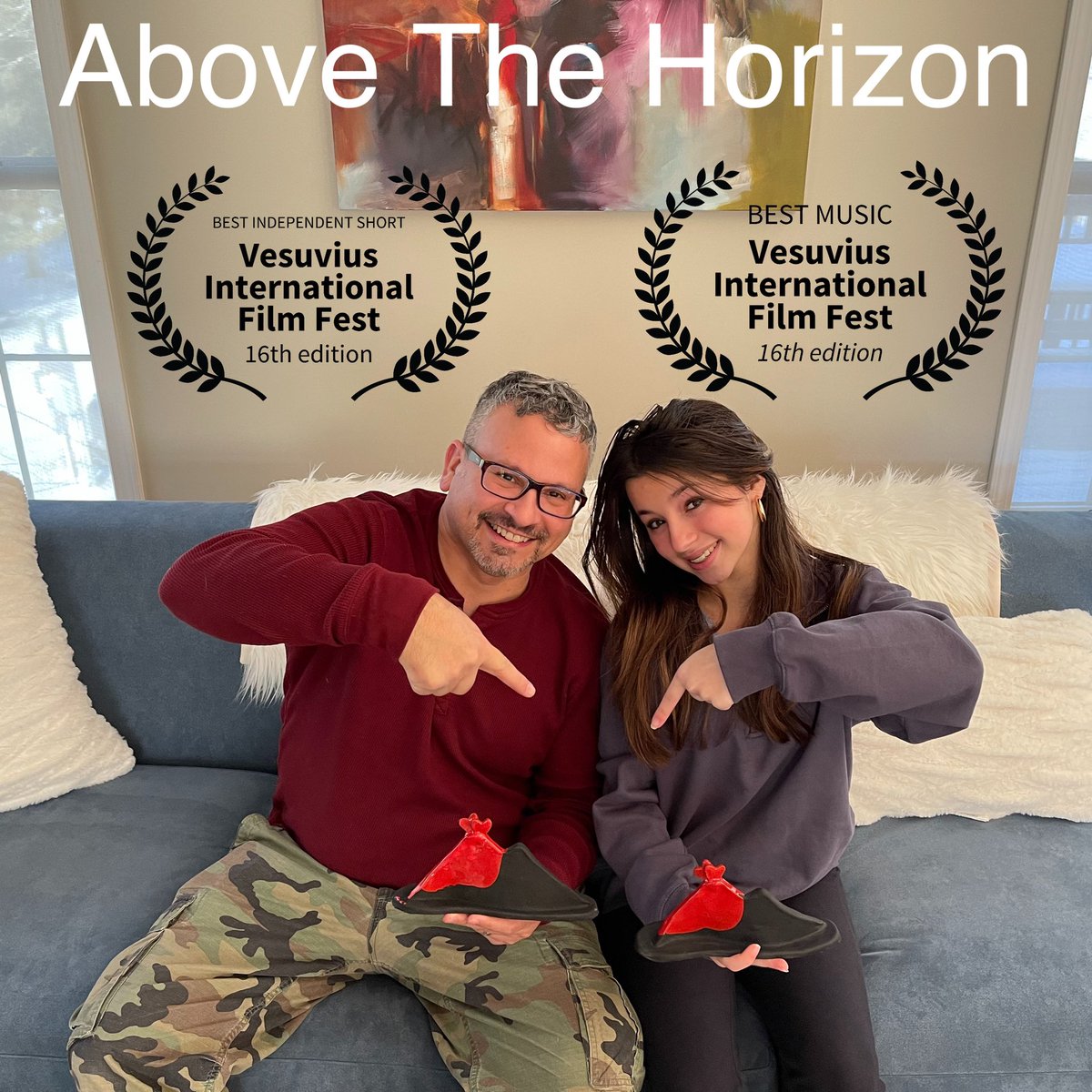 SamarahConley's tweet image. Repost from Vesuvius International Film Festival 
🇺🇸 Title: Above the Horizon 
Directed  by  Russell Conley
Best Music @samarahconley and Best Independent Short!! Congratulations!
Here are the authors with their cool trophy all handmade