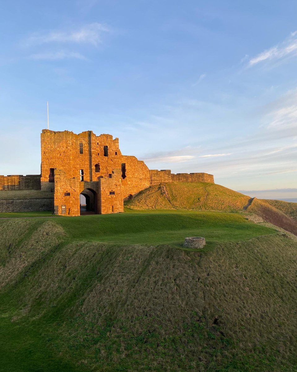 TrueCrimeNetNE's tweet image. We had a fab day out in #Tynemouth today! No true crime talk but lots of chat and a fab Sunday dinner at The Priory!