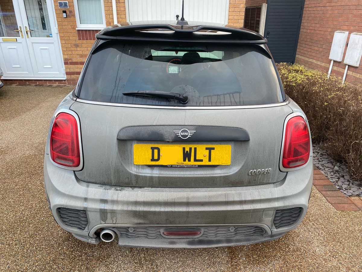 Timthemix's tweet image. Back from the Mini Run to the Peak District - Brilliant run to stretch her legs - needs a good clean now though! #MiniBitz #KillAllChrome #MiniBitzRun Thanks to the organisers and to the mini owners taking part!