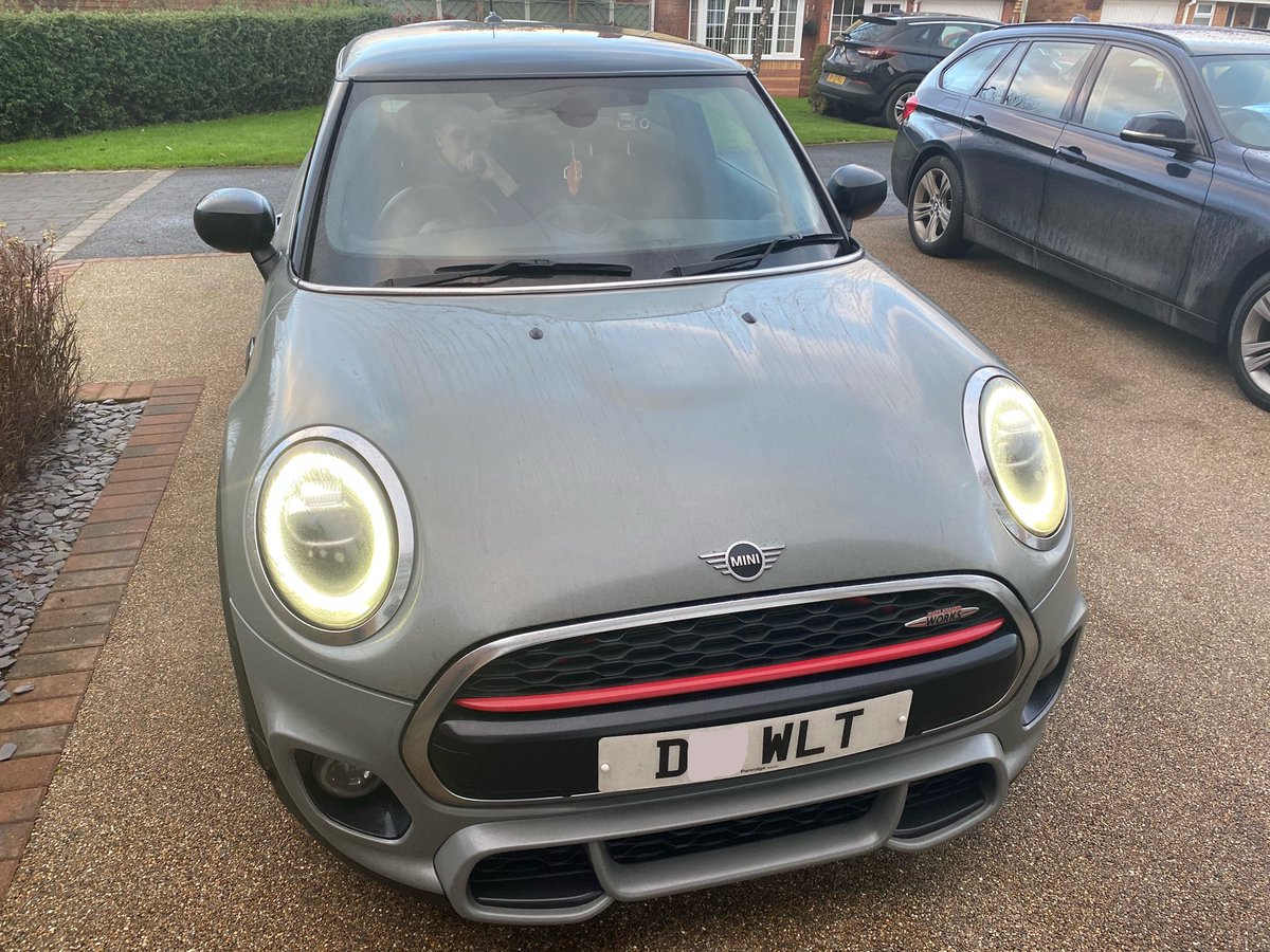 Timthemix's tweet image. Back from the Mini Run to the Peak District - Brilliant run to stretch her legs - needs a good clean now though! #MiniBitz #KillAllChrome #MiniBitzRun Thanks to the organisers and to the mini owners taking part!