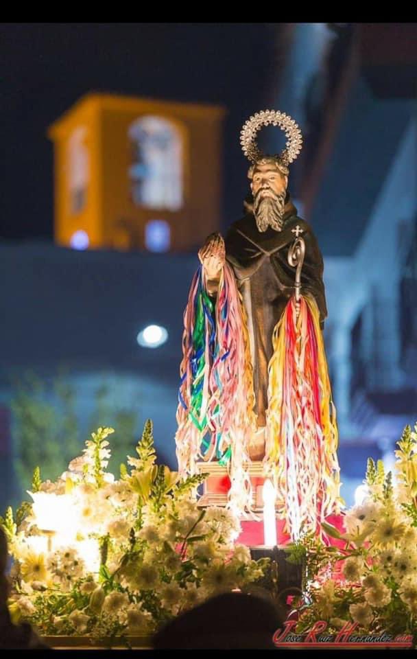 Mañana 17 de Enero tras la novena en honor a nuestro patrón San Sebastián  estaremos acompañando musicalmente a nuestro copatron San Antonio Abad por las calles de nuestro pueblo. 

¡Viva San Antón!
¡Viva San Sebastián!