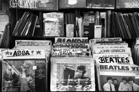 jas loves mimi (seeing ari 🪐) tweet media