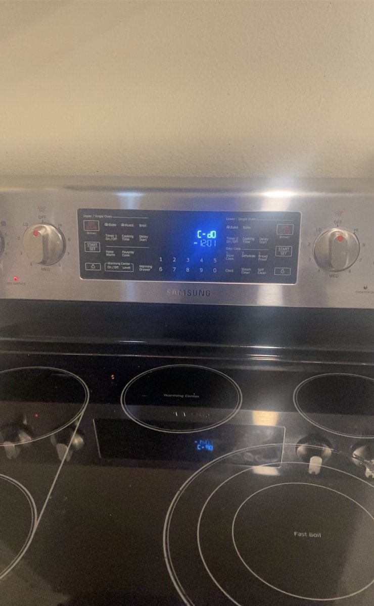 kingShredgar's tweet photo. If you’re thinking to get new appliances “DO NOT GET @Samsung  I hope you’re don’t burn my house. @FTC please! make sure products like this don’t be sold! https://t.co/B7MDssRAas