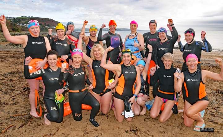 siobhansrussell's tweet photo. Myrtleville Swimmers (Mighty Mná!) braving the cold 8-9° January sea, Sunday 16th January 2022 @Carrigdhounnews @orcasportswear @deric_tv @PhotosCork @TDrisheen @outdoor_swimmer @swimireland @owsireland @MyrtlevilleS @echolivecork @ExaminerSport @DuffyMaura @bobthesheepdog https://t.co/x7yNXzgwye