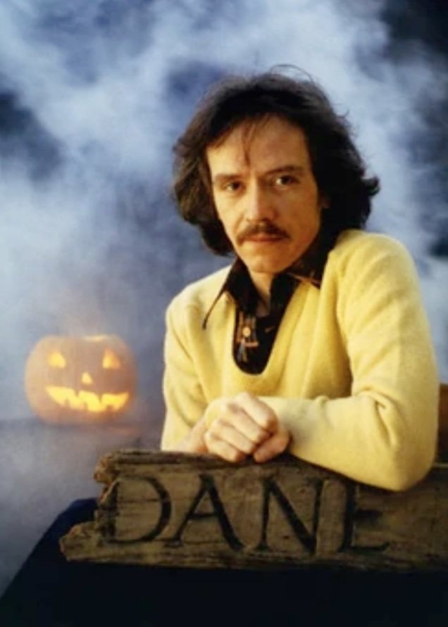 Happy Birthday to one of my favorite directors John Carpenter  