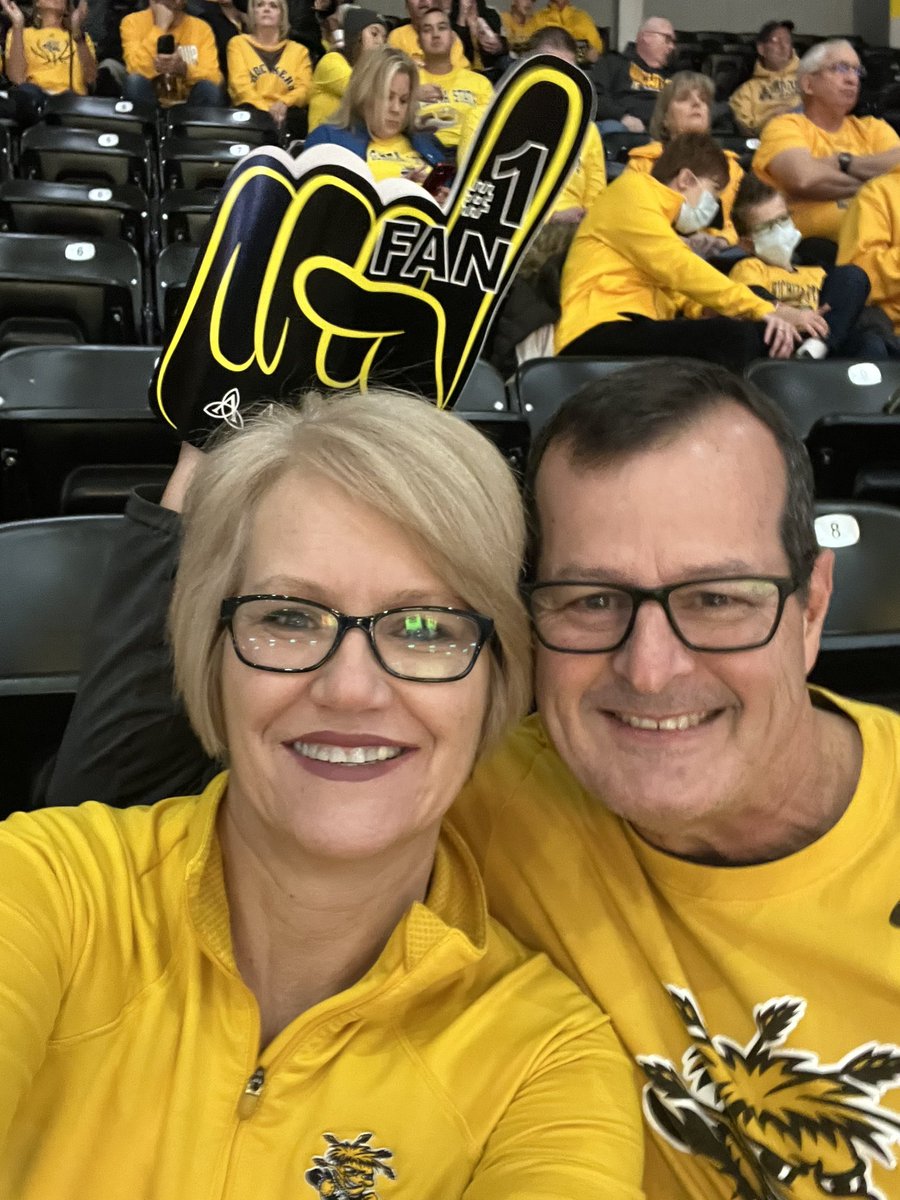 MrsMeisterMCE's tweet photo. Go Shox!  #watchus https://t.co/OJTg0ZRYxq