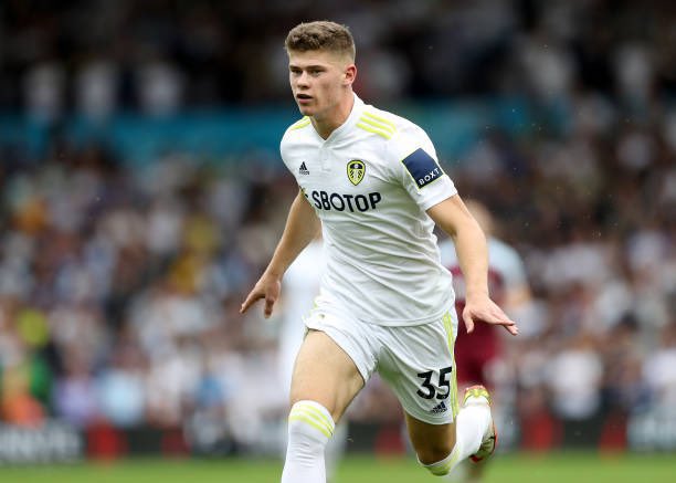leedsutdacademy's tweet photo. 👏 @leohjelde is the 8️⃣th teenager to make their @premierleague debut for @LUFC this season

🇳🇱 Crysencio Summerville
🏴󠁧󠁢󠁥󠁮󠁧󠁿 Charlie Cresswell
🏴󠁧󠁢󠁥󠁮󠁧󠁿 Joe Gelhardt 
🏴󠁧󠁢󠁥󠁮󠁧󠁿 Cody Drameh
🏴󠁧󠁢󠁳󠁣󠁴󠁿 Stuart McKinstry 
🏴󠁧󠁢󠁥󠁮󠁧󠁿 Sam Greenwood 
🏴󠁧󠁢󠁥󠁮󠁧󠁿 Lewis Bate 
🇳🇴 Leo Hjelde 

#LUFCYouth | #LUFC https://t.co/rRr5CBkbPg