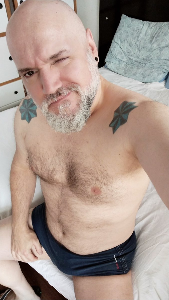 Neminha 🦇⚰️💀👻🏳️‍🌈 tweet media