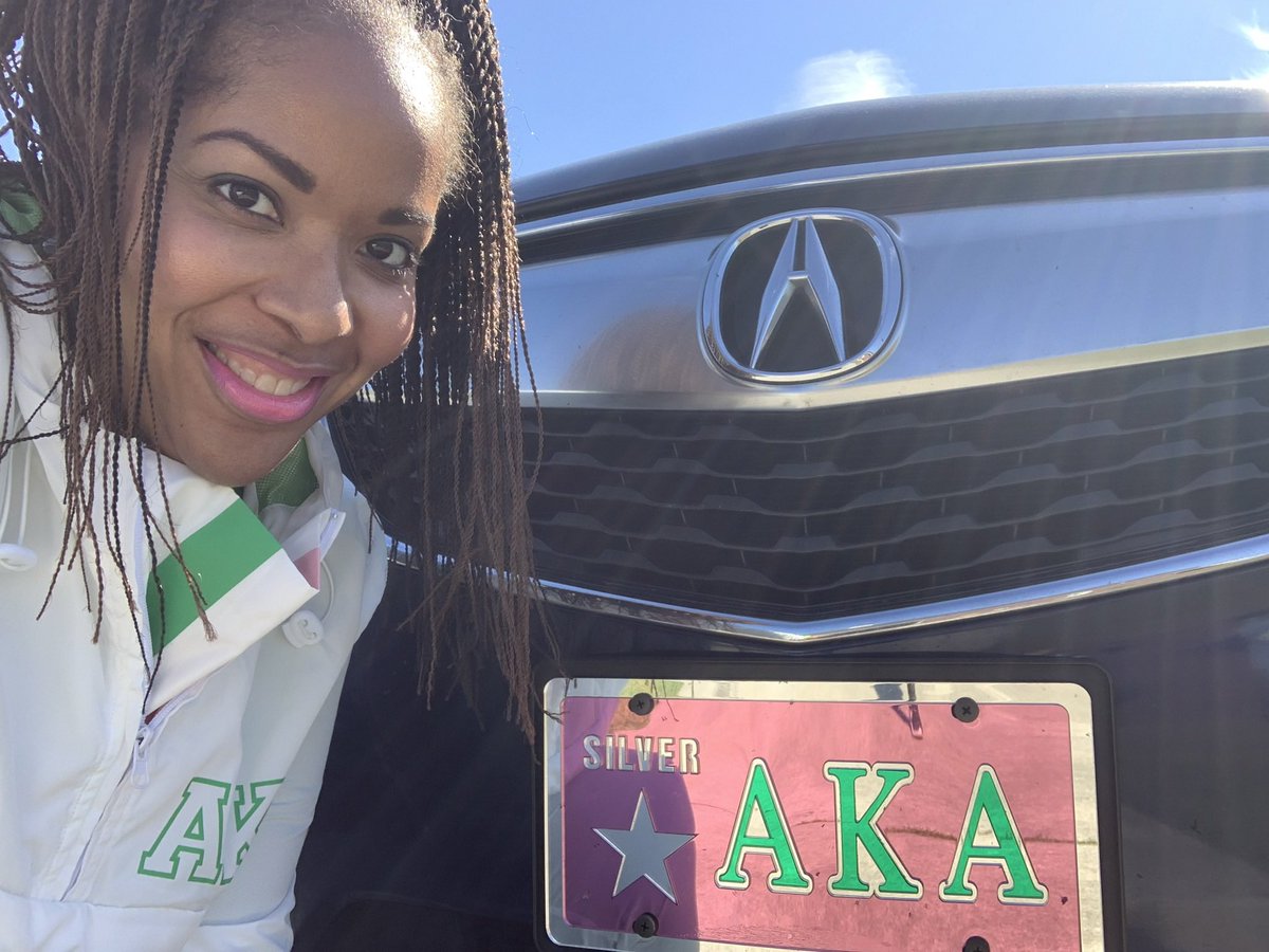 Mrs. Smiley tweet media