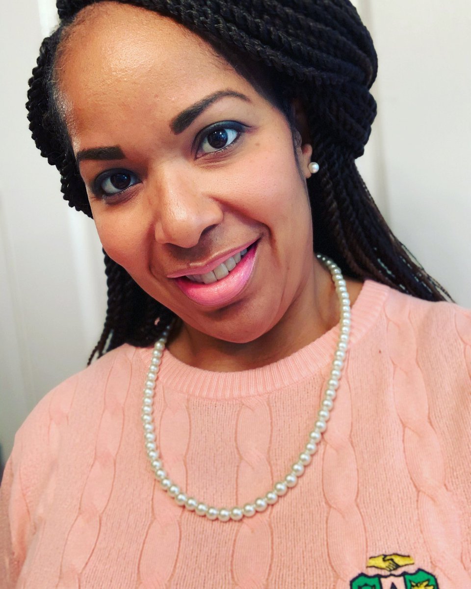 Mrs. Smiley tweet media