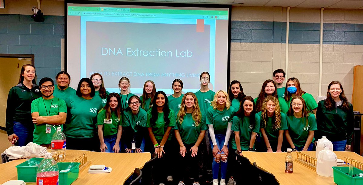 NTH_STEM's tweet photo. STEM students educating the next generation of STEM on how to extract DNA.  @nhhsprincipal @NorthHallHigh @Hall_Schools @northhallmiddle https://t.co/1JyATl44Q5
