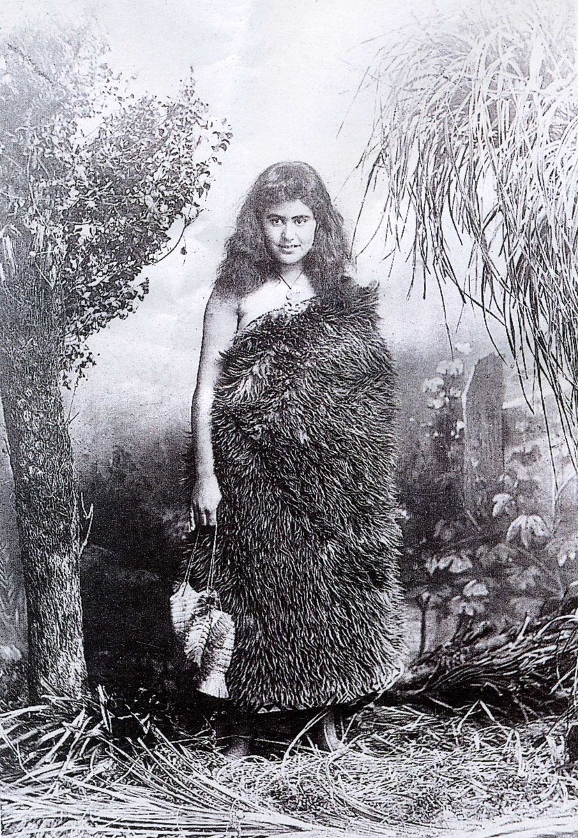TeArohaMuseum's tweet photo. Lena Lipsey (1877 - 1898) daughter of George and Ema Lipsey (Ema was the daughter of Mokena Hau) This is a copy of the original photo which is in the Paeroa Museum. #TeAroha #Waikato #NewZealand #SmallMuseum #SmallMuseumsTogether #History #Mokena https://t.co/rhC6Qi7YVC