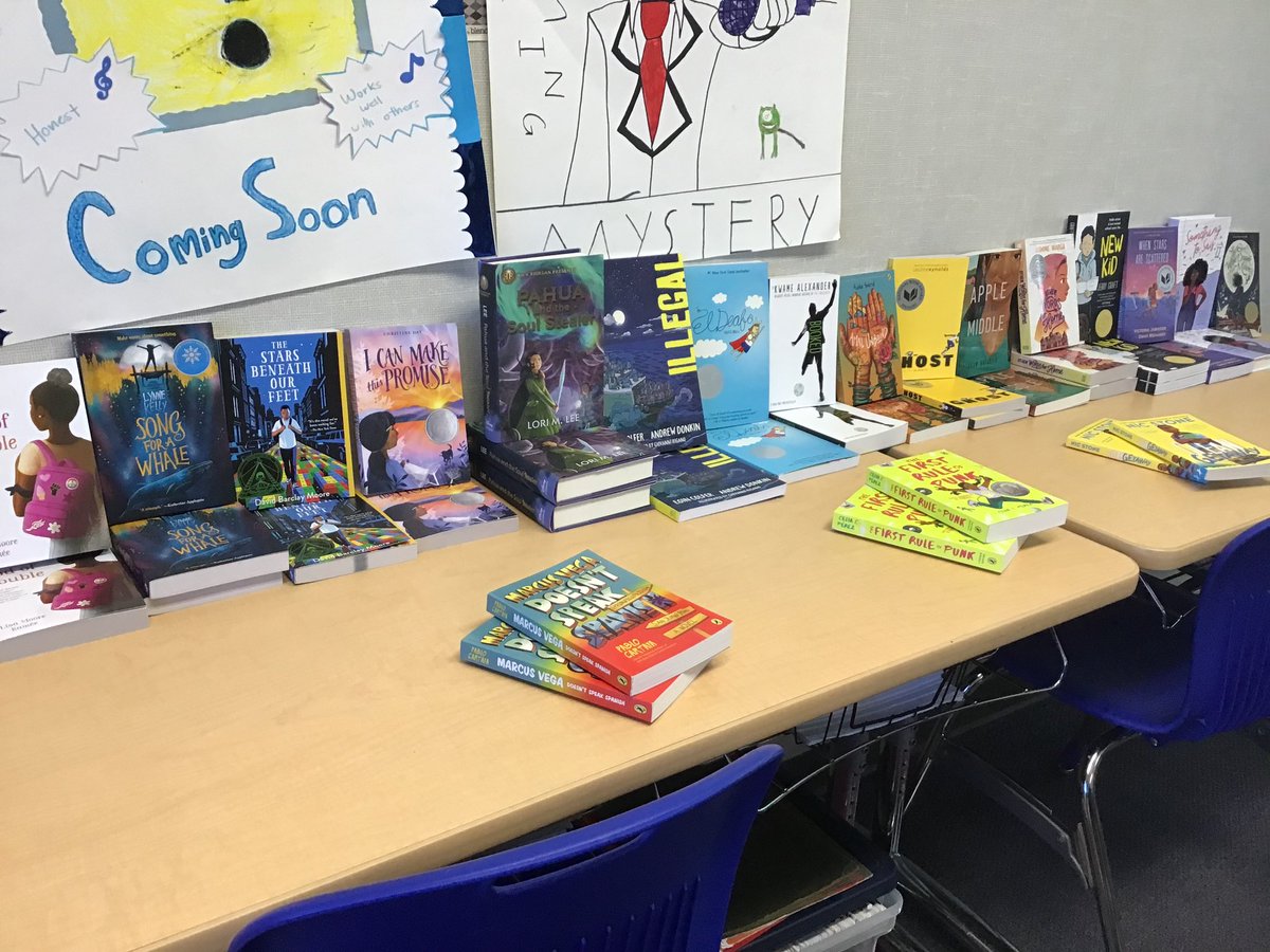 MzzVerardo's tweet photo. @PearDeck @DonorsChoose Grateful to have received such a generous donation for my project! Students went “shopping” for their books last week. 💜📚Thank you!!! https://t.co/jflIdAyq3A
