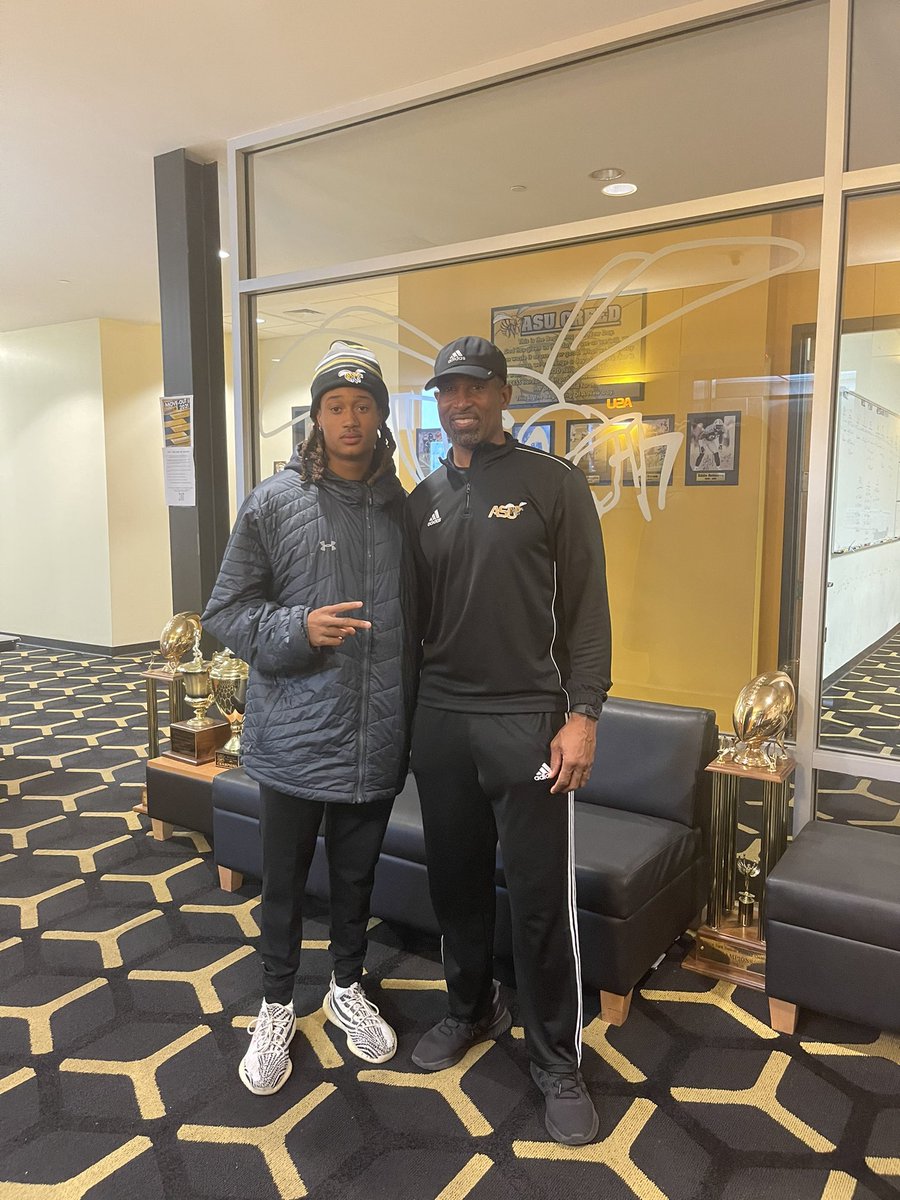 Thankful for the opportunity, Let’s get to work. #Bamastate 🐝🖤💛