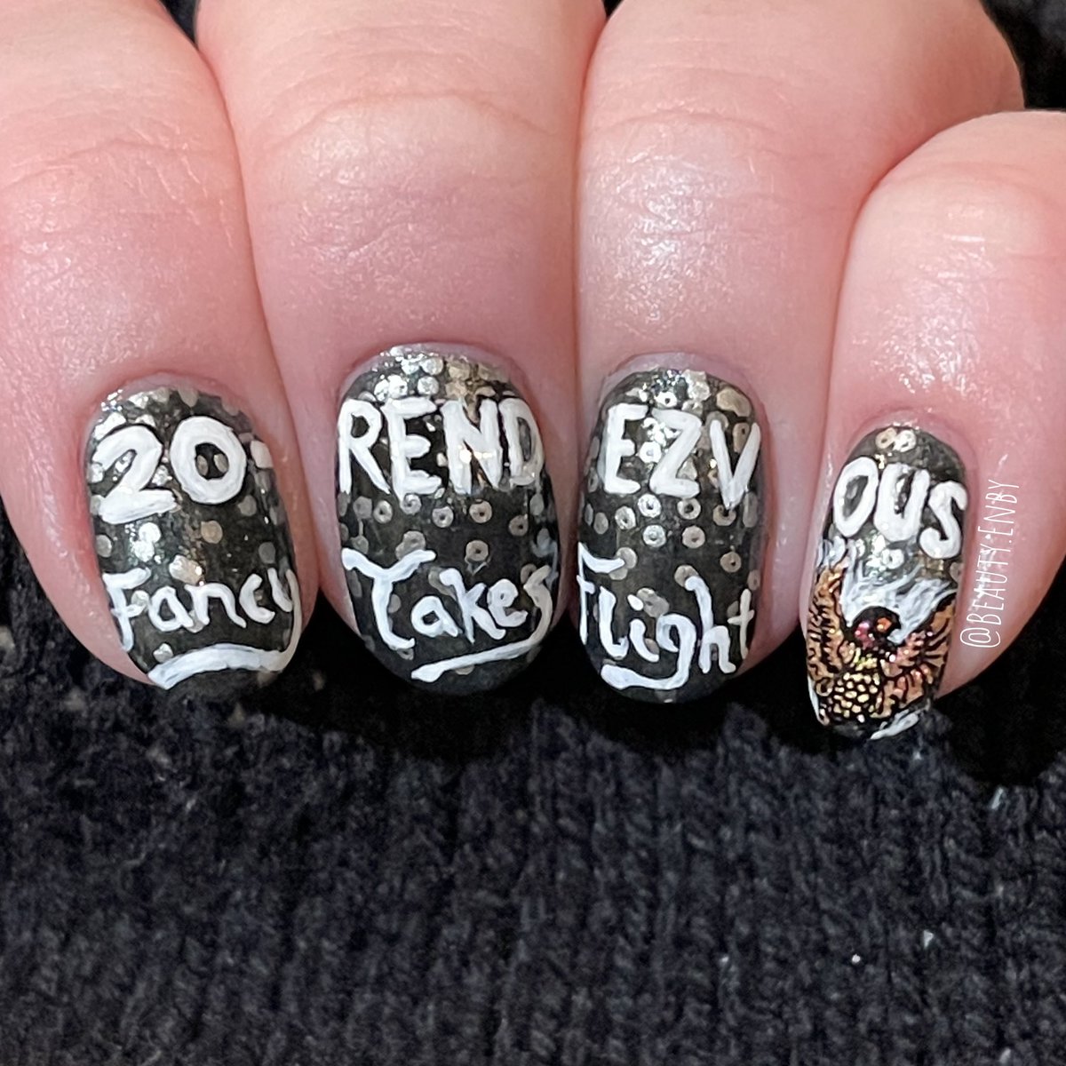 BeautyEnby's tweet photo. I keep making @McElroyFamily themed nail art. It has to be one of the weirdest niches I could have chosen, but here we are again. Maybe at least manicure fan @RachelCMcElroy will appreciate them?#20Rendezvous #FancyTakesFlight @JustinMcElroy @griffinmcelroy @travismcelroy @MBMBaM https://t.co/mgxshlZVt1