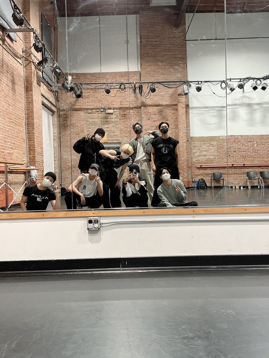 ATEEZofficial tweet picture