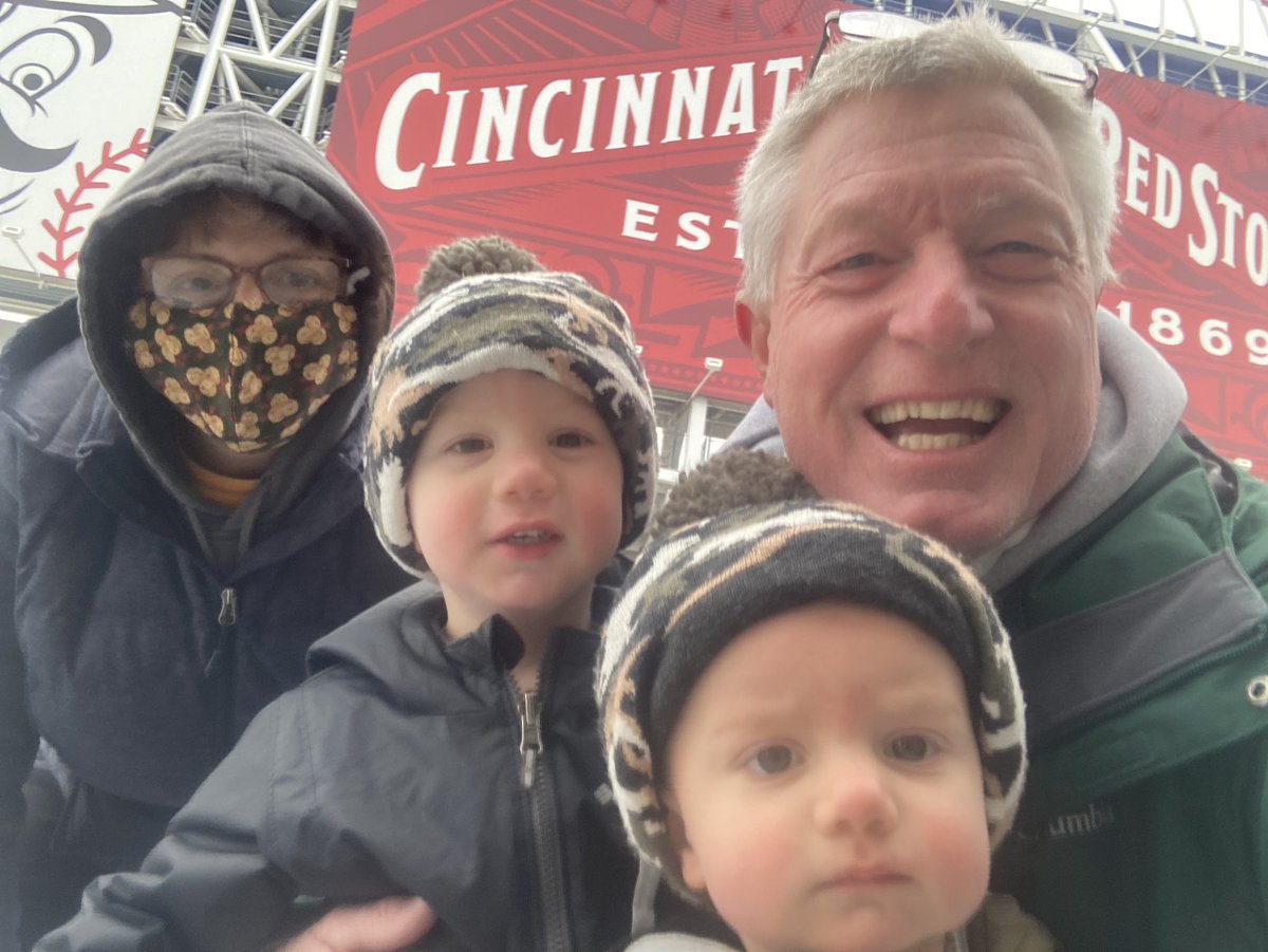 MichaelSMurray2's tweet image. Hockey game with the grandkids. Thanks Uncle Tim for the tickets.