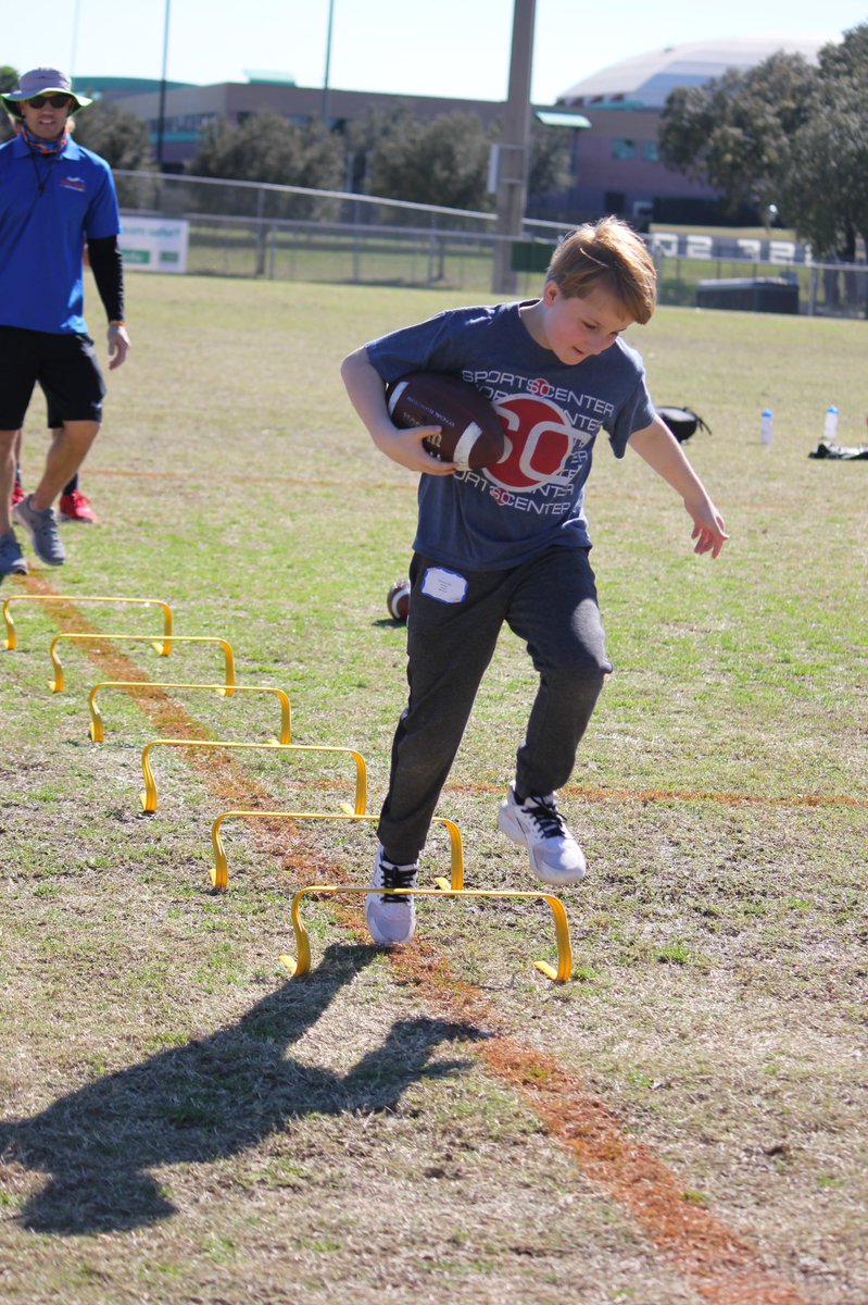 It’s NFL WildCard Weekend! Who are you rooting for in the playoffs? Tell us in the comments!
Don’t forget to register too! Register for this year’s camp through the link in our bio #SamFuldT1D