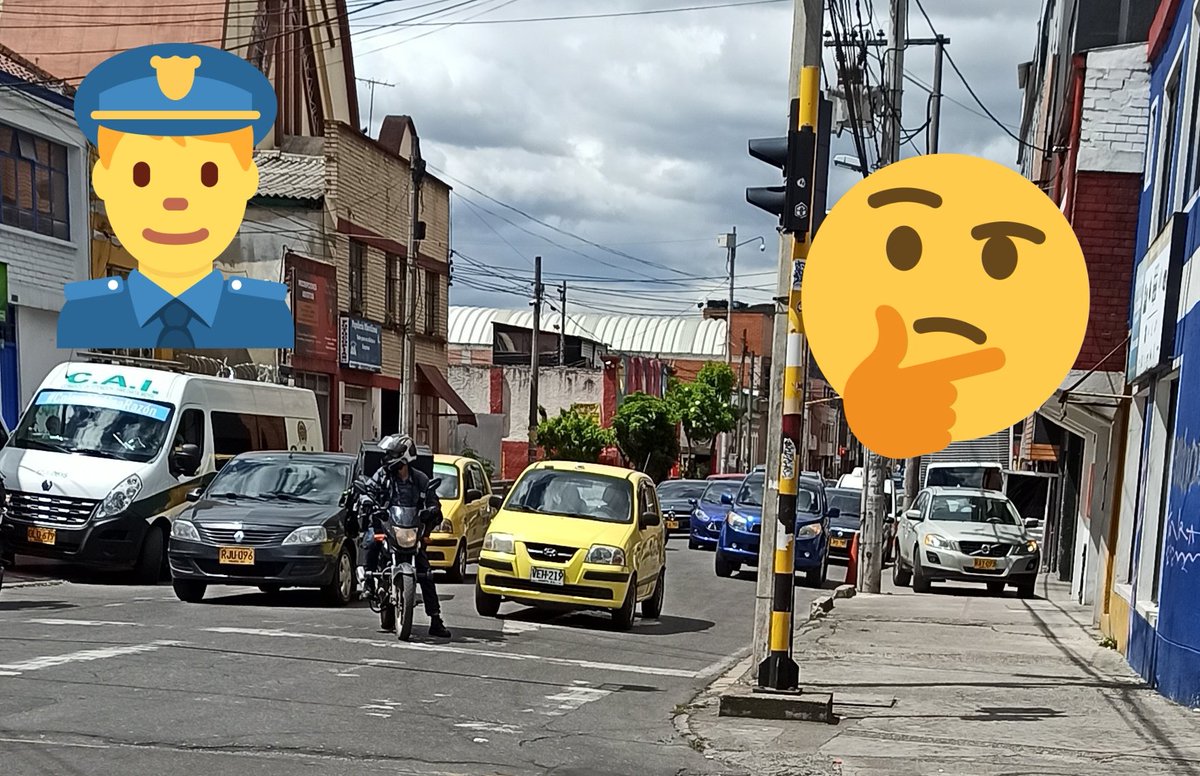 ViziondCiudad's tweet image. Frente a la invasión descarada de los @AndenesBogota @AndenParaPeaton la @SectorMovilidad son CÓMPLICES por omisión y negligencia en conjunto con la @PoliciaBogota, a quienes para nada les interesa lo que suceda en ellas (tierra de nadie) 
Incluyendo a la des-@DadepBogota